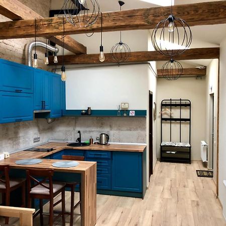 Apartment リヴィウ エクステリア 写真
