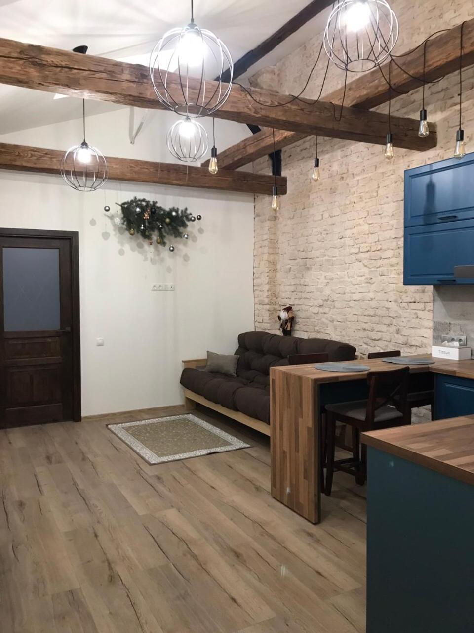 Apartment リヴィウ エクステリア 写真